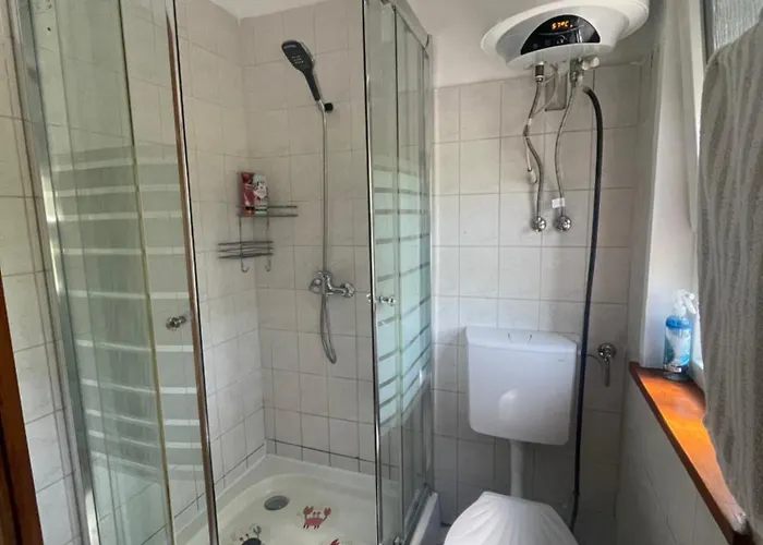 Panorámás Felújított ábrahámhegyen Apartman