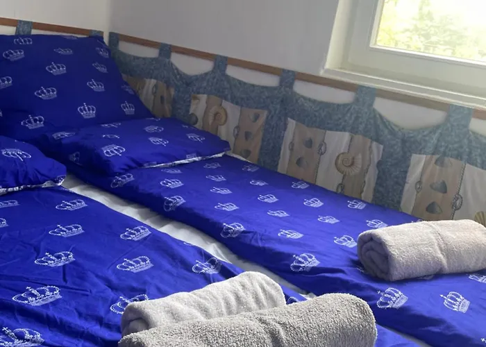 Panorámás Felújított ábrahámhegyen Apartman *