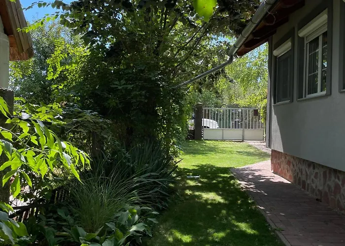 Apartman Panorámás Felújított ábrahámhegyen *